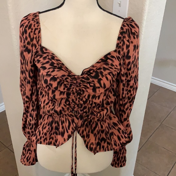 Nasty Gal leopard print top Size 4 - Picture 7 of 17